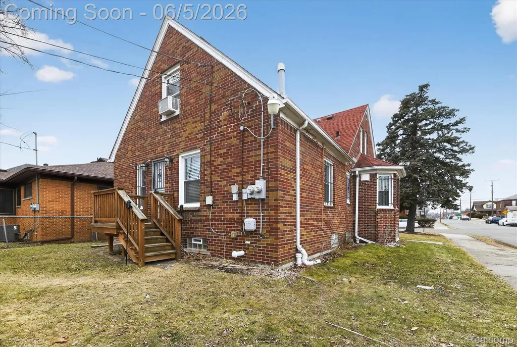 18314 Indiana Street Detroit City MI 48221