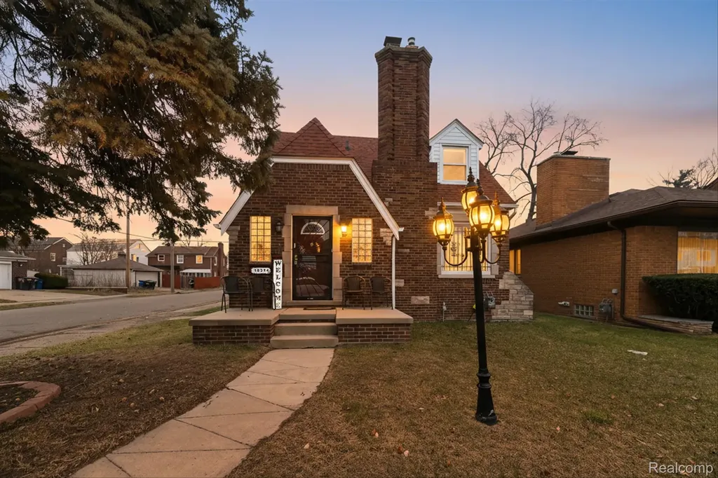 18314 Indiana Street Detroit City MI 48221