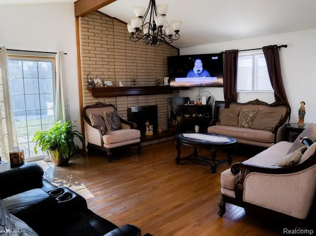 3650 Veronica Drive Sterling Heights City MI 48310