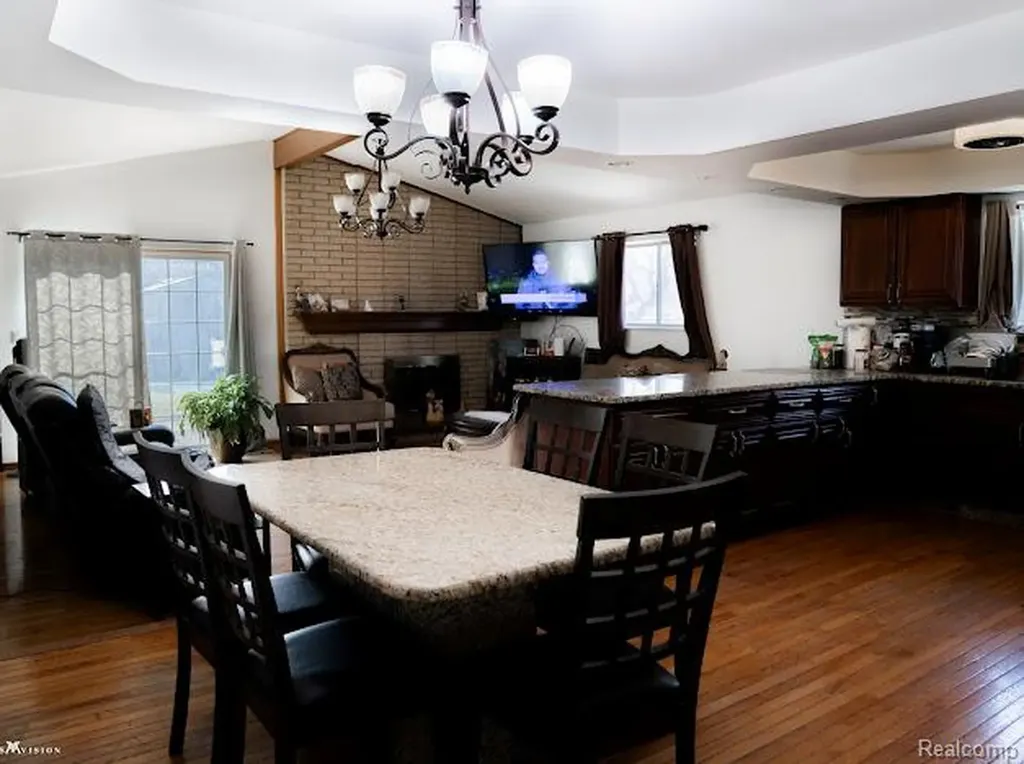 3650 Veronica Drive Sterling Heights City MI 48310