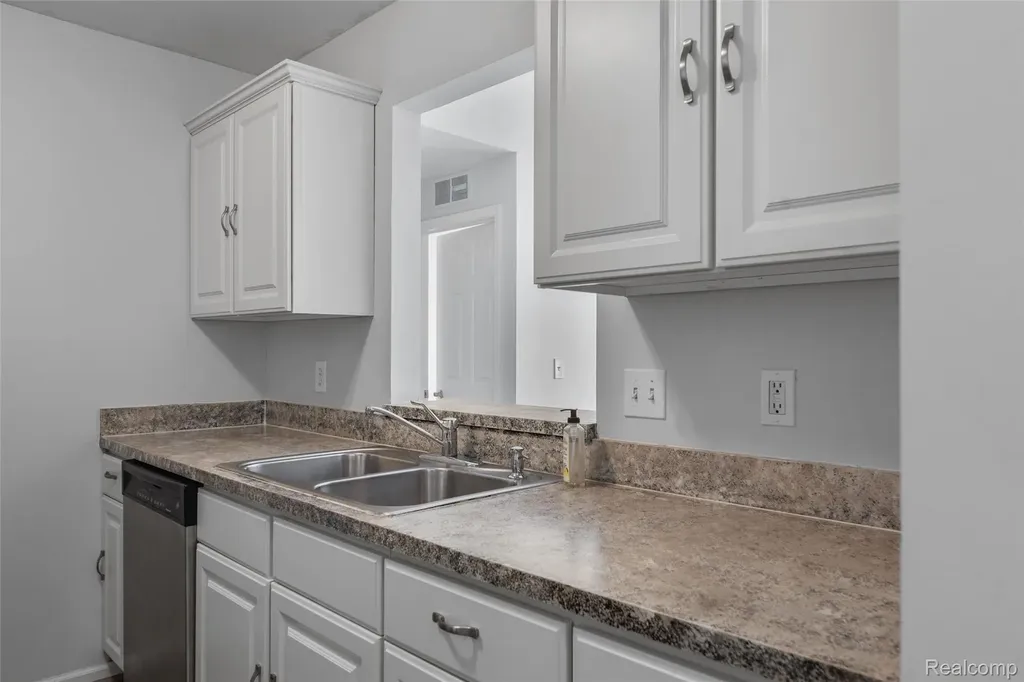 3927 Cornerstone Drive Canton Charter Township MI 48188