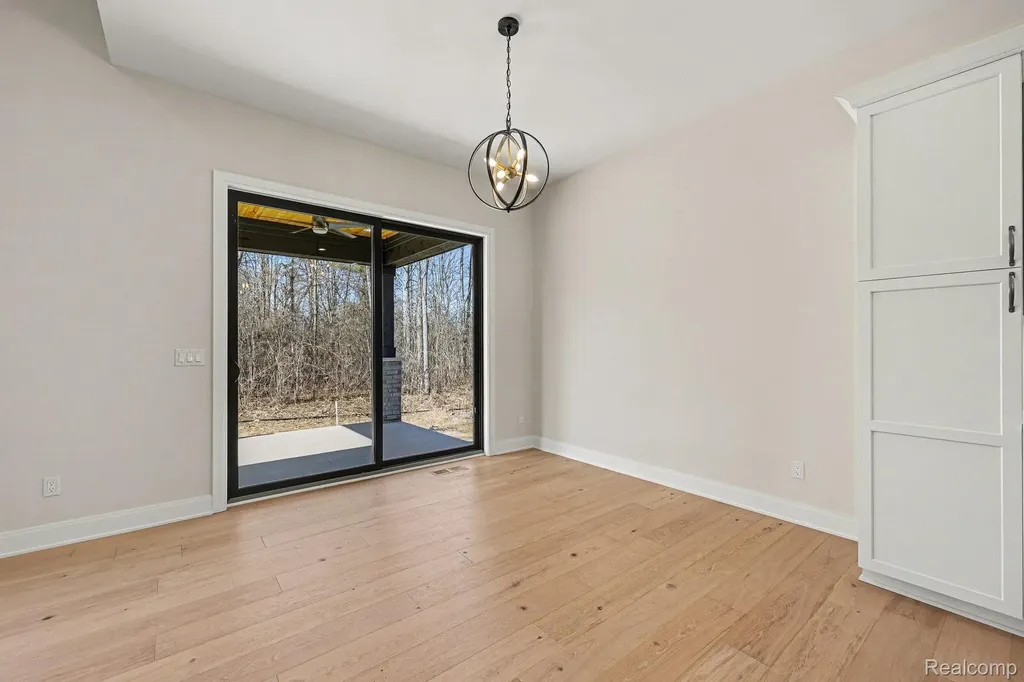 57135 Meadowridge Drive Washington Township MI 48094