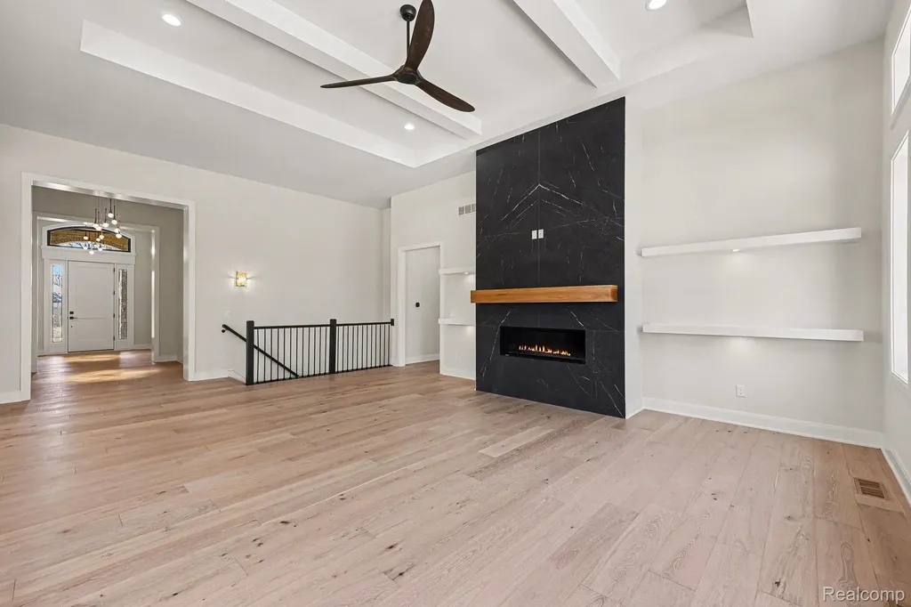 57135 Meadowridge Drive Washington Township MI 48094