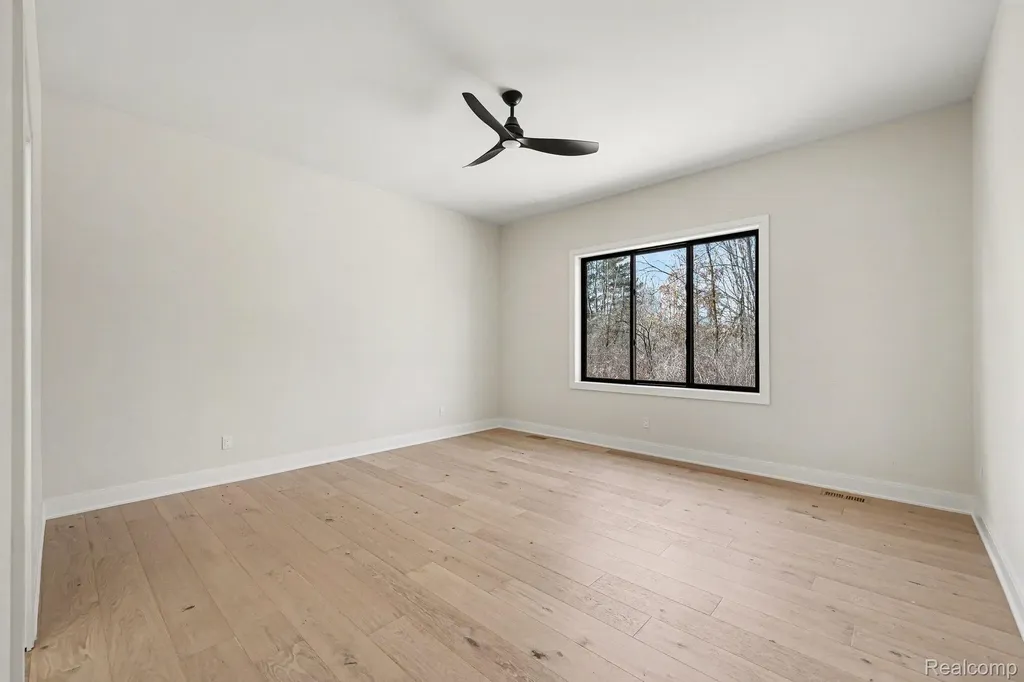 57135 Meadowridge Drive Washington Township MI 48094