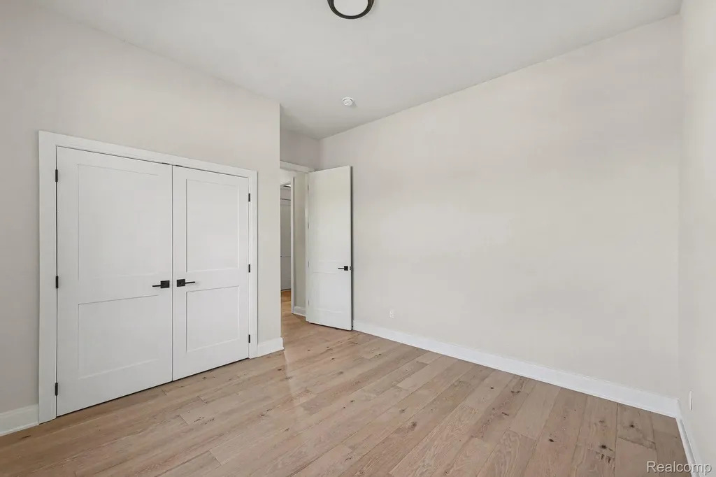 57135 Meadowridge Drive Washington Township MI 48094