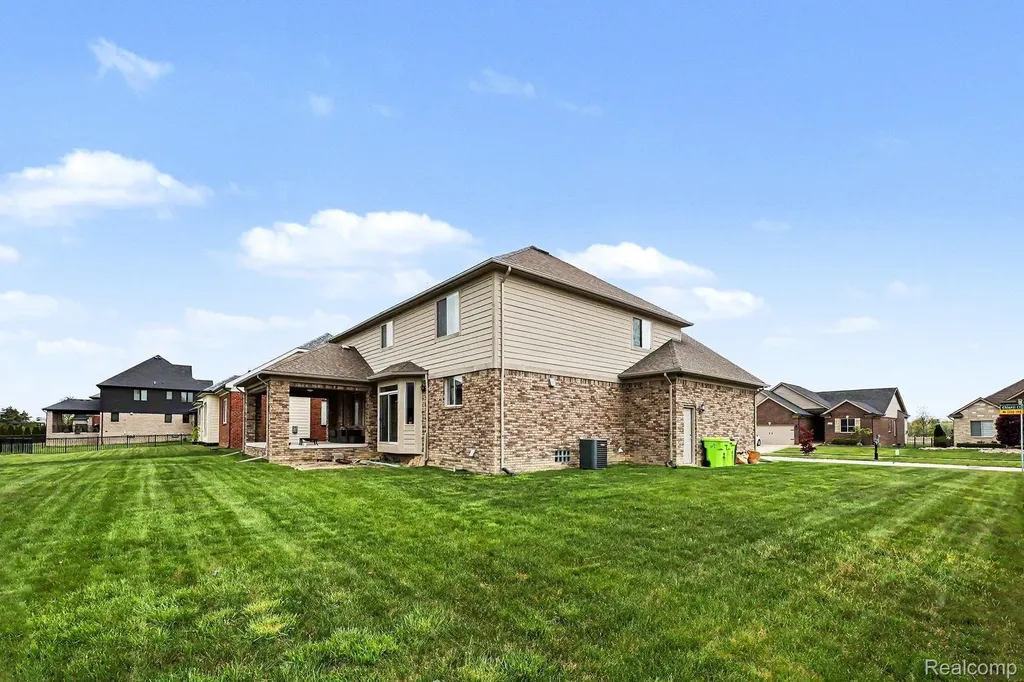 17198 Chianti Court Macomb Township MI 48042