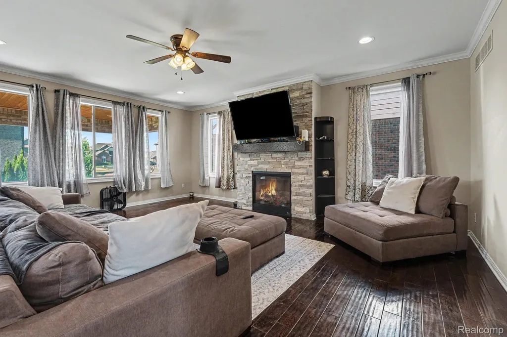 17198 Chianti Court Macomb Township MI 48042