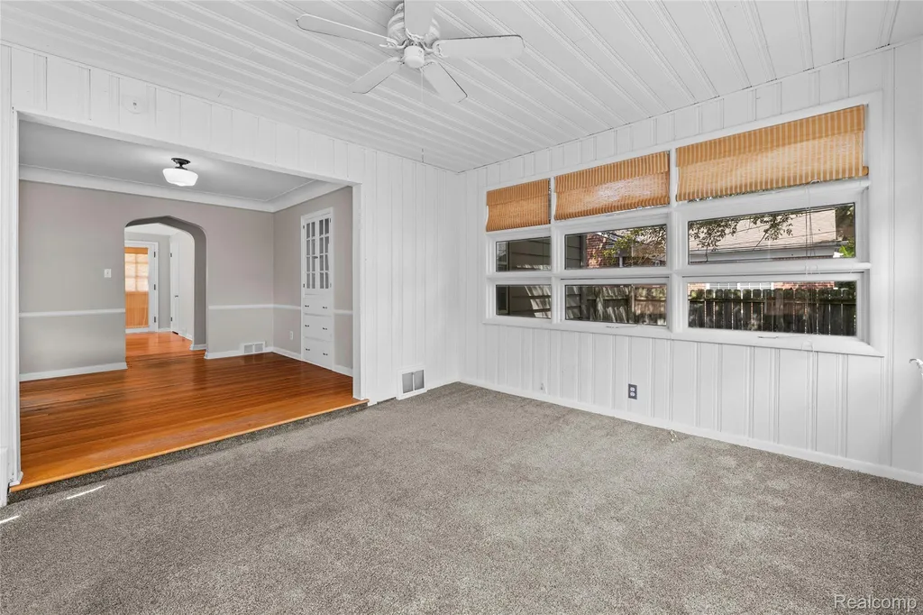 2204 Kalama Avenue Royal Oak City MI 48067