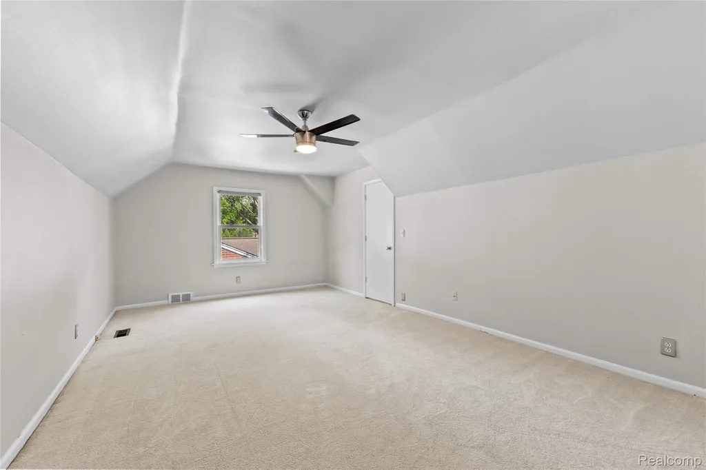 2204 Kalama Avenue Royal Oak City MI 48067