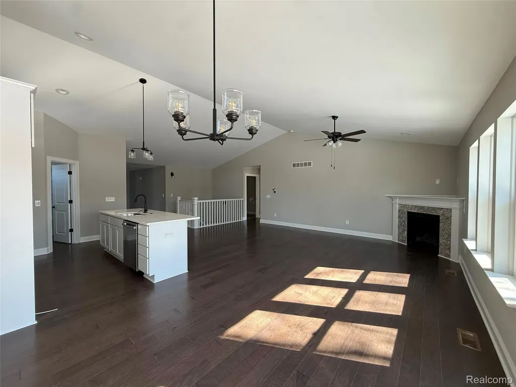 1085 Camellia Circle Marion Township MI 48843