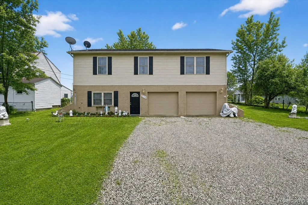 6198 Brancheau Road Berlin Charter Township MI 48166