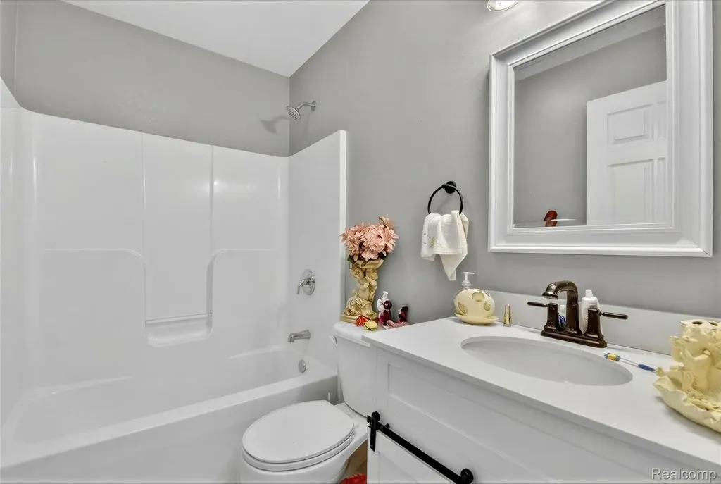 6198 Brancheau Road Berlin Charter Township MI 48166