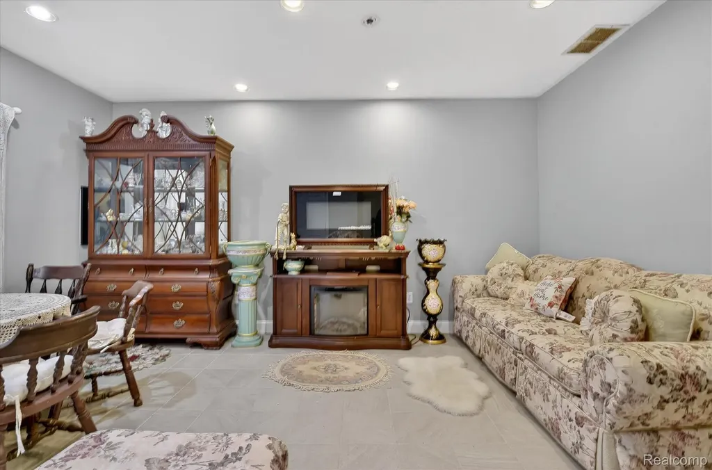 6198 Brancheau Road Berlin Charter Township MI 48166