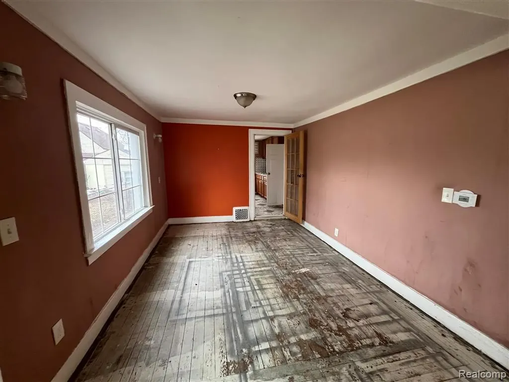 2119 Rome Avenue Warren City MI 48091