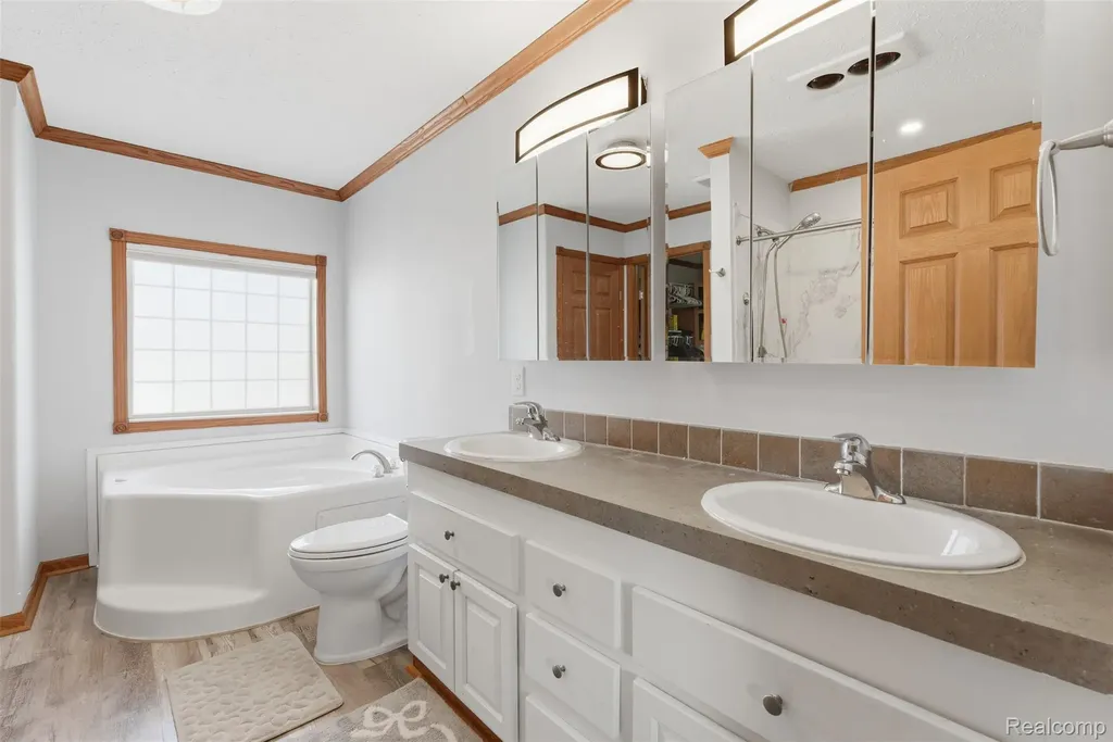 11050 Willowgreen Court Green Oak Township MI 48178