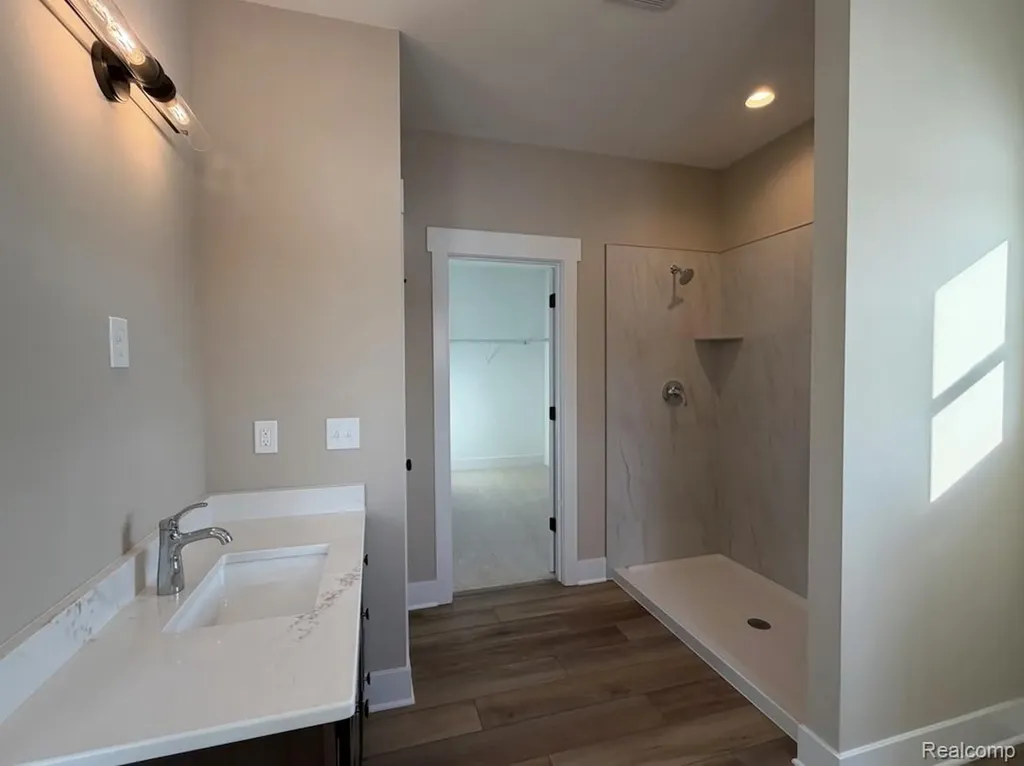 1 Timber Trail Tyrone Township MI 48430