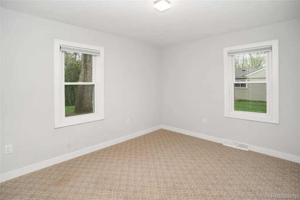 620 S Briarvale Drive Auburn Hills City MI 48326