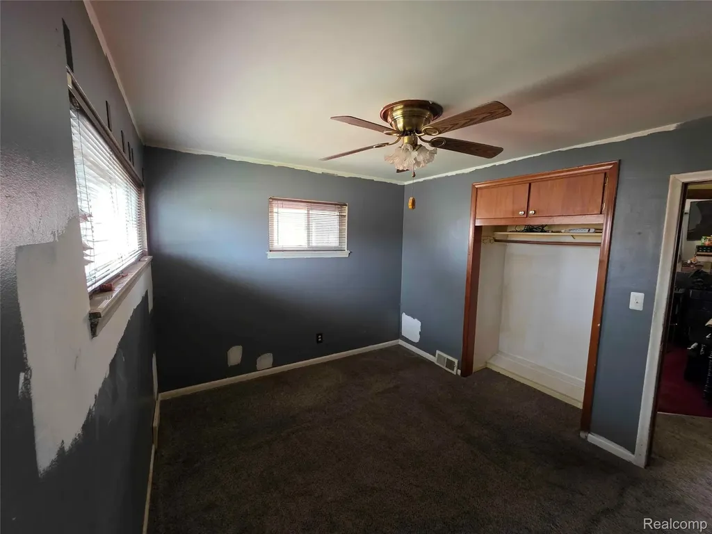 25784 Collingwood Street Roseville City MI 48066