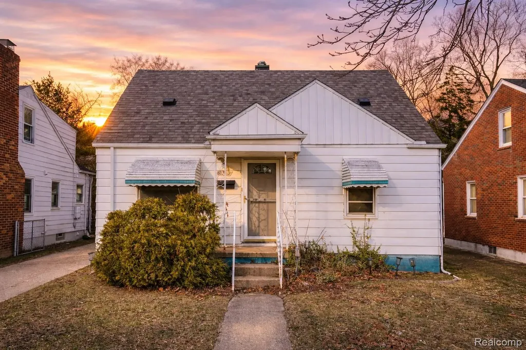 2019 Hyland Street Ferndale City MI 48220