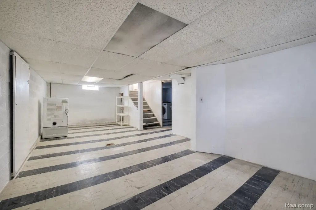 2019 Hyland Street Ferndale City MI 48220