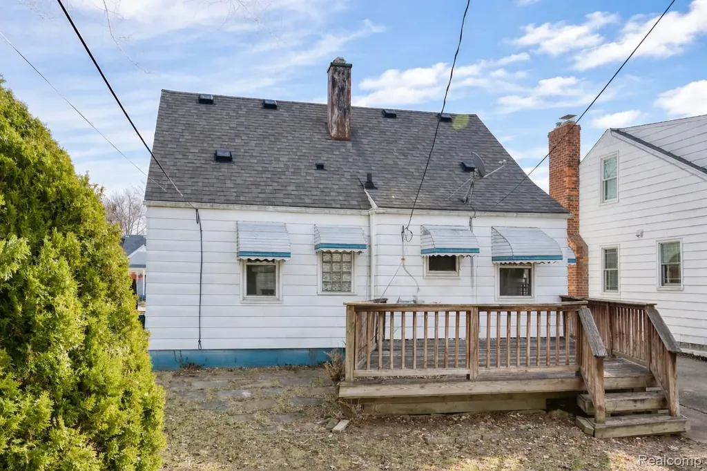 2019 Hyland Street Ferndale City MI 48220