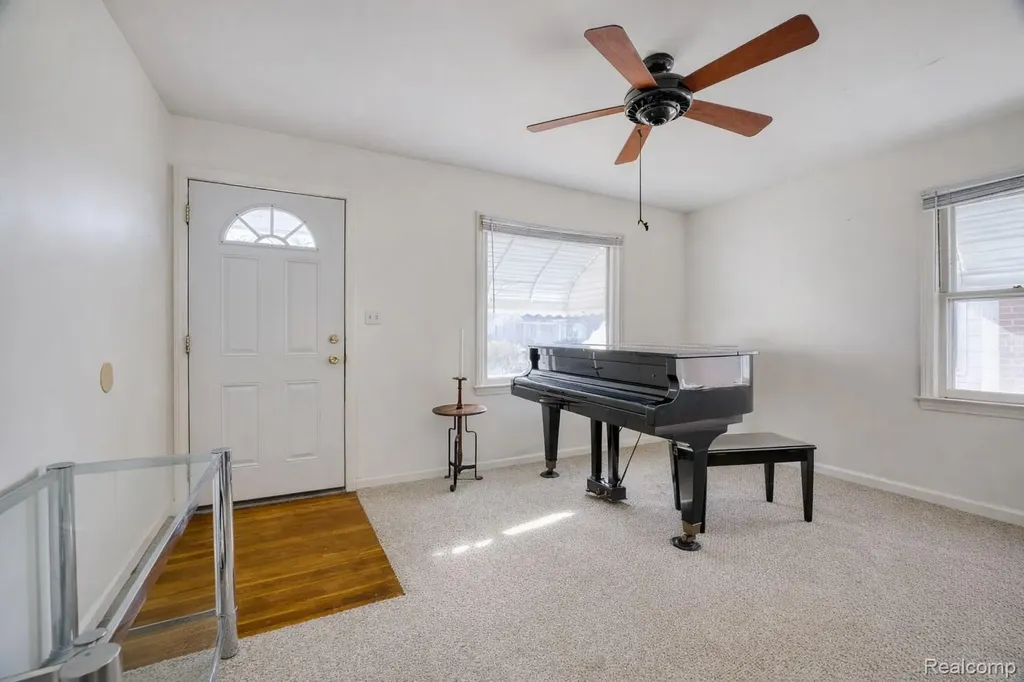 2019 Hyland Street Ferndale City MI 48220