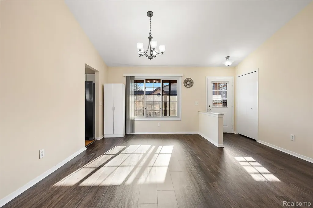 2322 London Bridge Drive Rochester Hills City MI 48307
