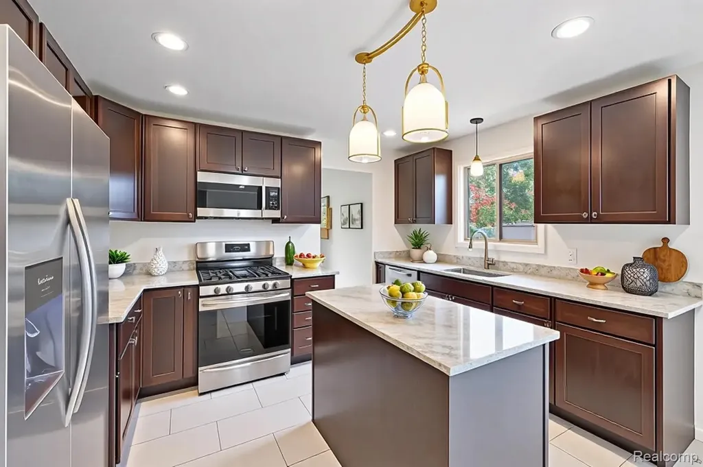 2116 Hidden Trail Drive Sterling Heights City MI 48314
