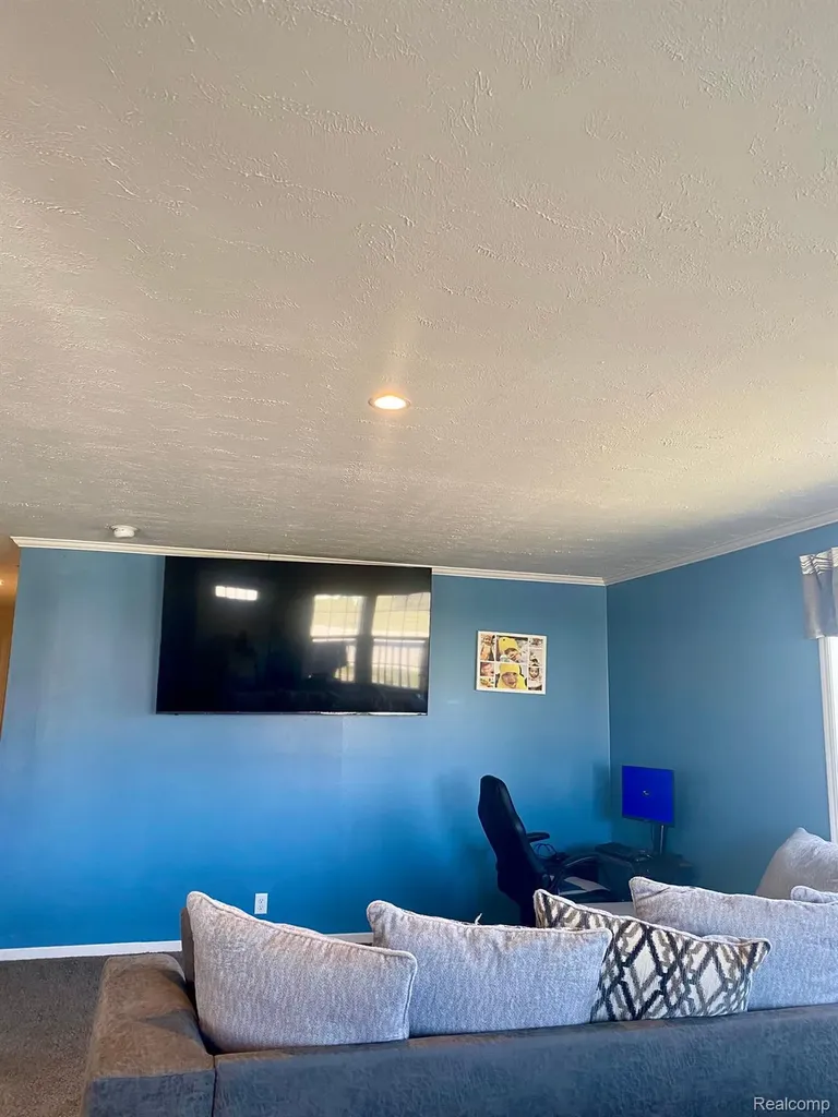 1698 Solo Lane Frenchtown Township MI 48166