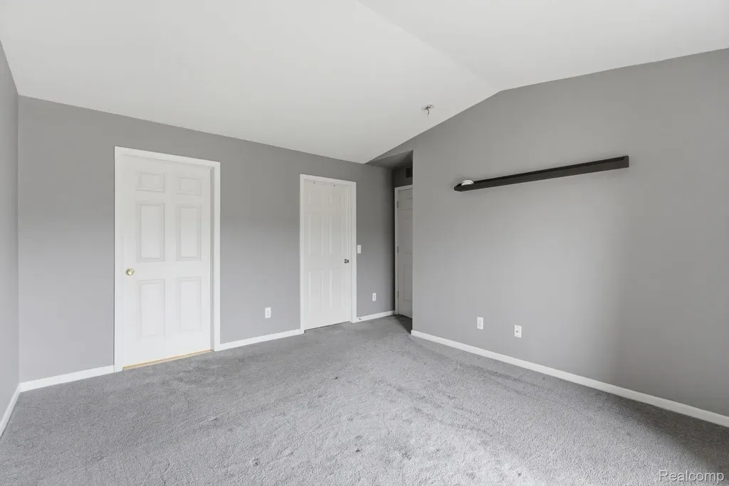 51602 Stern Lane Chesterfield Township MI 48051