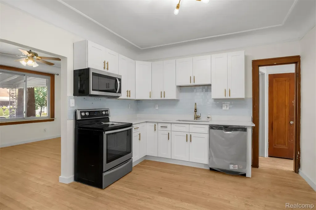 7524 Hartwell Street Dearborn City MI 48126