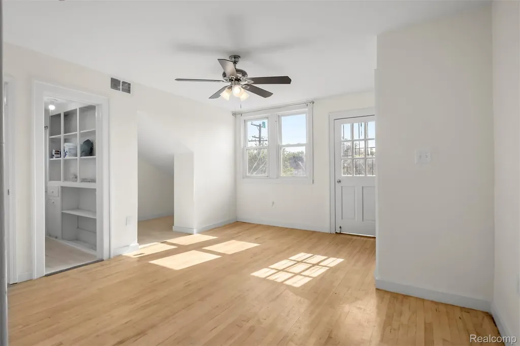 7524 Hartwell Street Dearborn City MI 48126