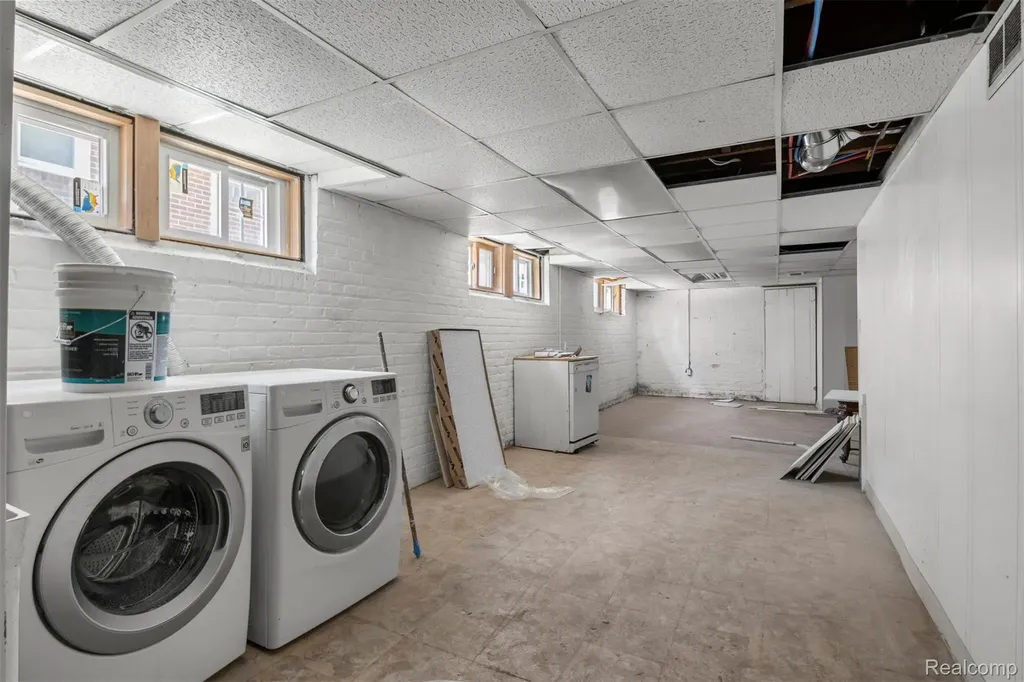 7524 Hartwell Street Dearborn City MI 48126