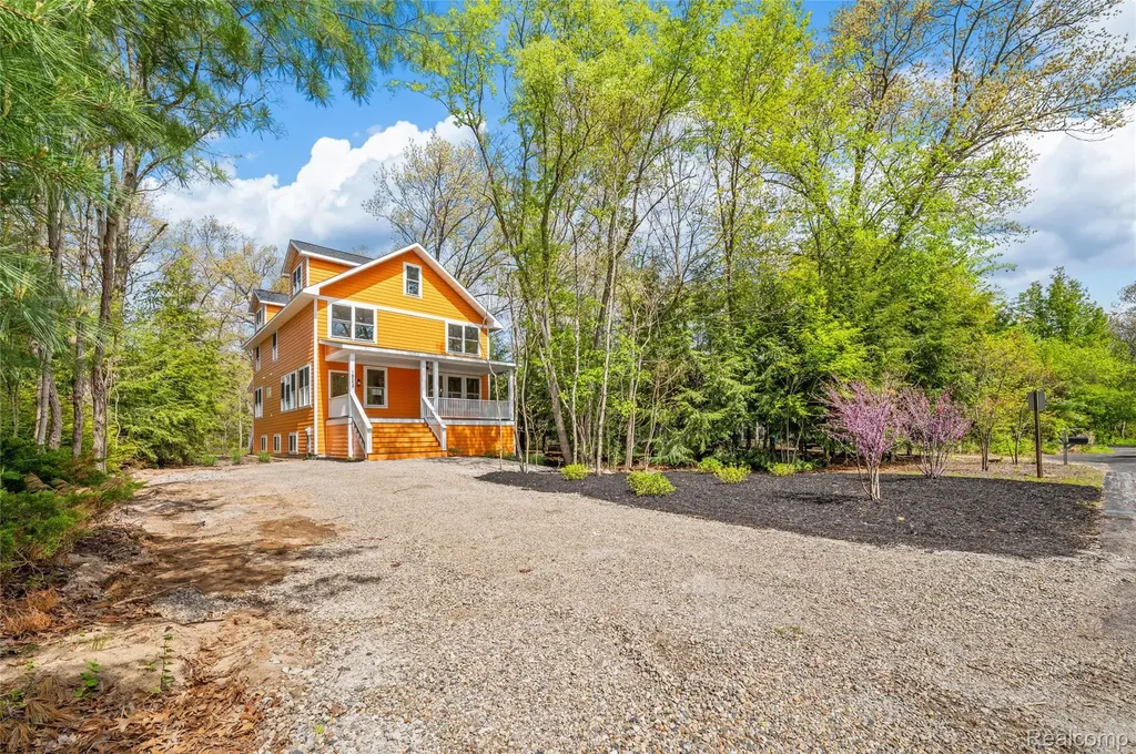 18654 Oldfield Road New Buffalo Township MI 49117