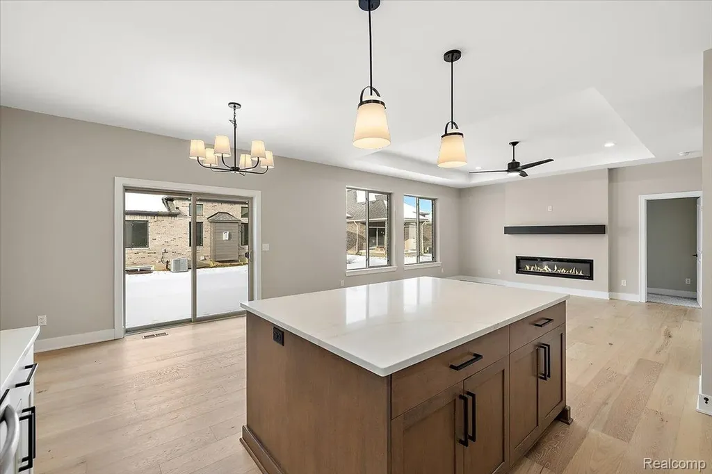56667 Via Bellano Macomb Township MI 48042