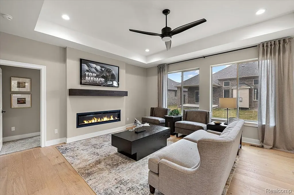 56667 Via Bellano Macomb Township MI 48042