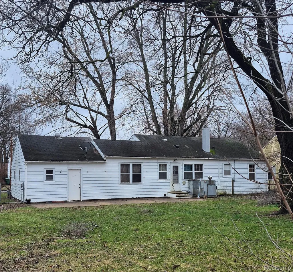 1515 Inner Drive Niles City MI 49120