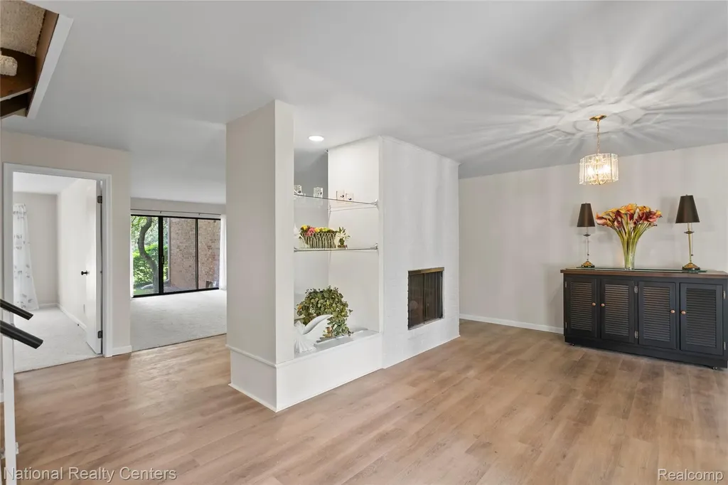 7103 Pebble Park Drive West Bloomfield Charter Township MI 48322
