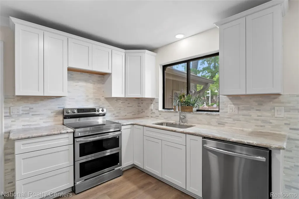 7103 Pebble Park Drive West Bloomfield Charter Township MI 48322