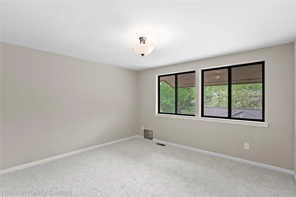 7103 Pebble Park Drive West Bloomfield Charter Township MI 48322
