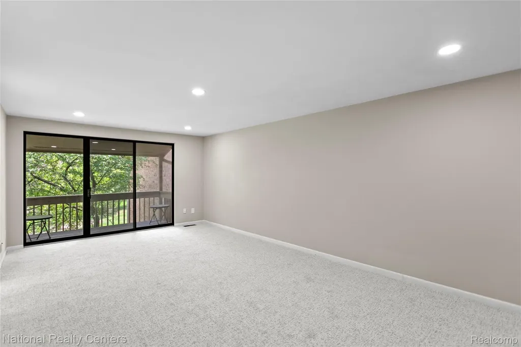 7103 Pebble Park Drive West Bloomfield Charter Township MI 48322