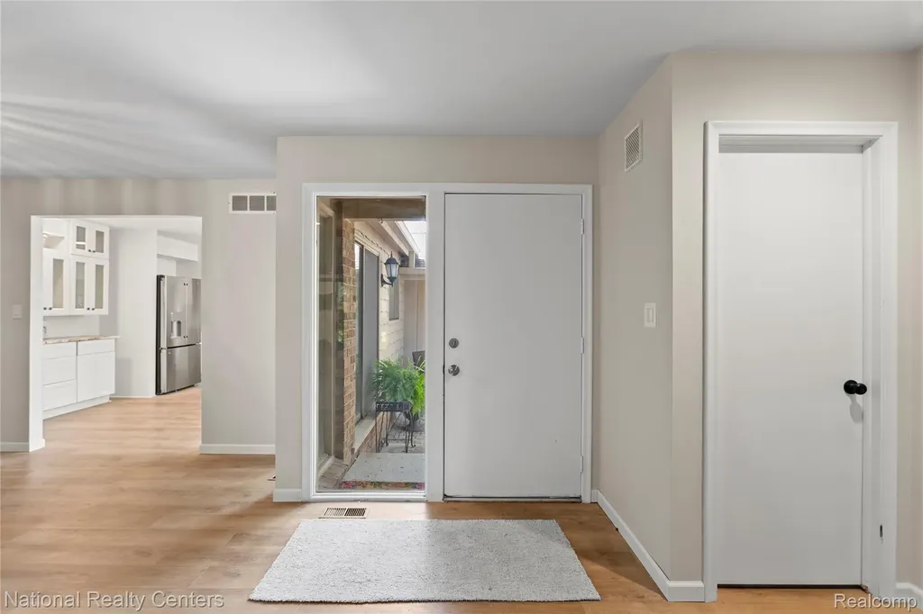 7103 Pebble Park Drive West Bloomfield Charter Township MI 48322