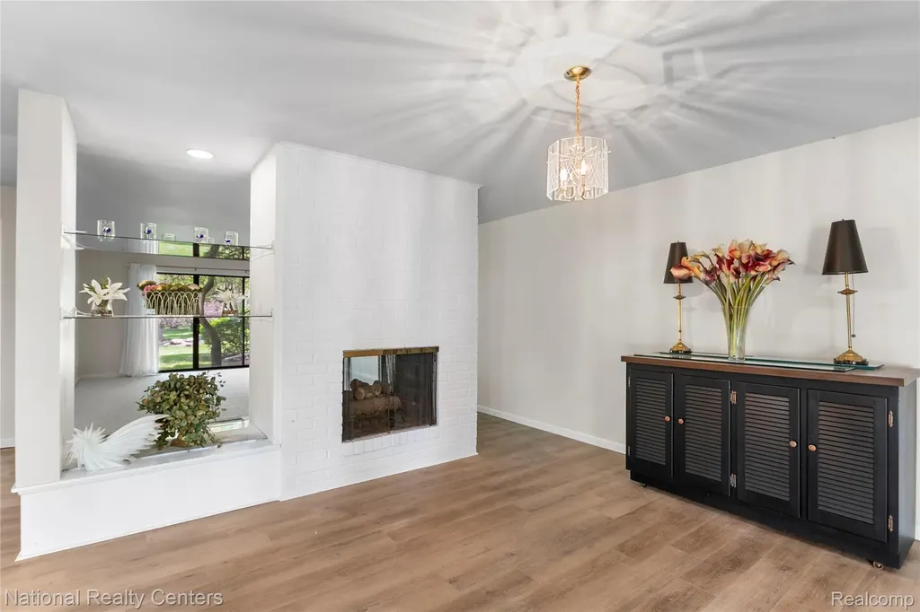 7103 Pebble Park Drive West Bloomfield Charter Township MI 48322
