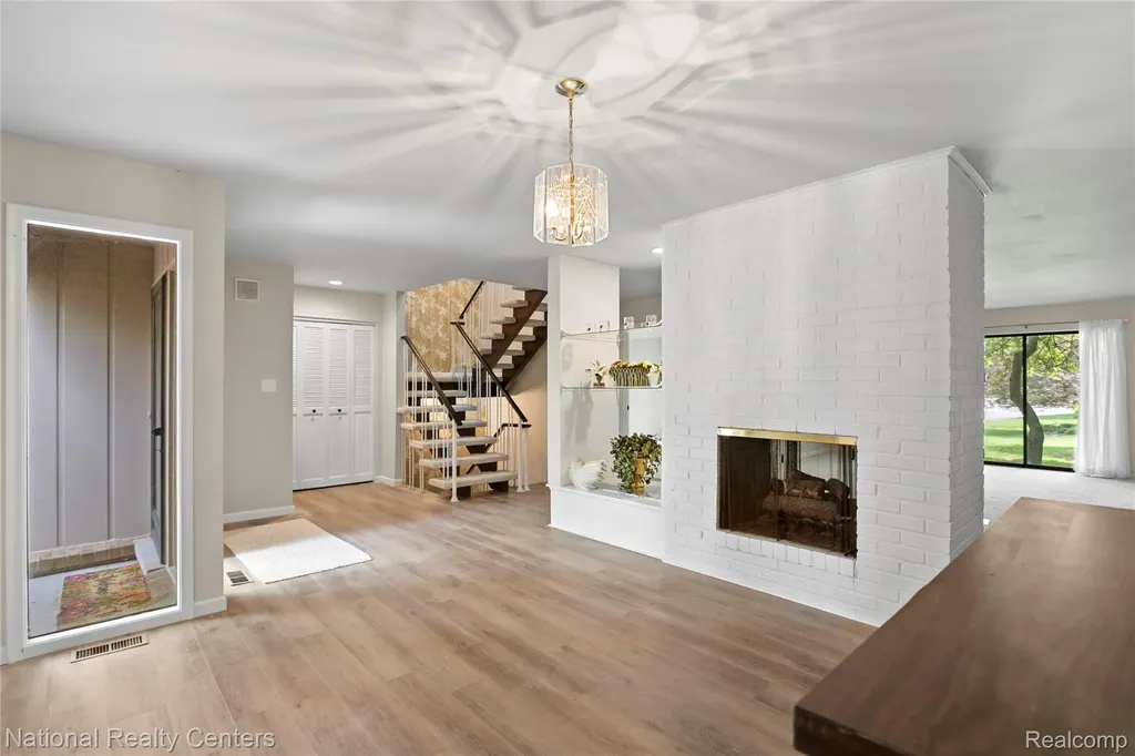 7103 Pebble Park Drive West Bloomfield Charter Township MI 48322