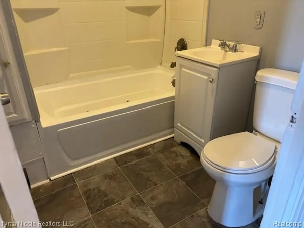 49 Orchard Street River Rouge City MI 48218