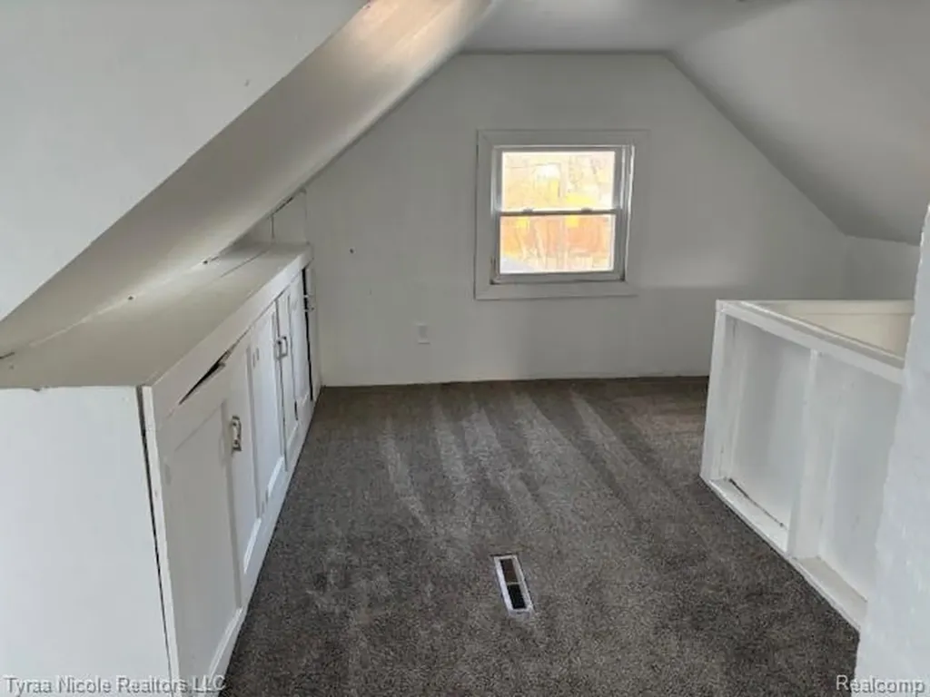 49 Orchard Street River Rouge City MI 48218