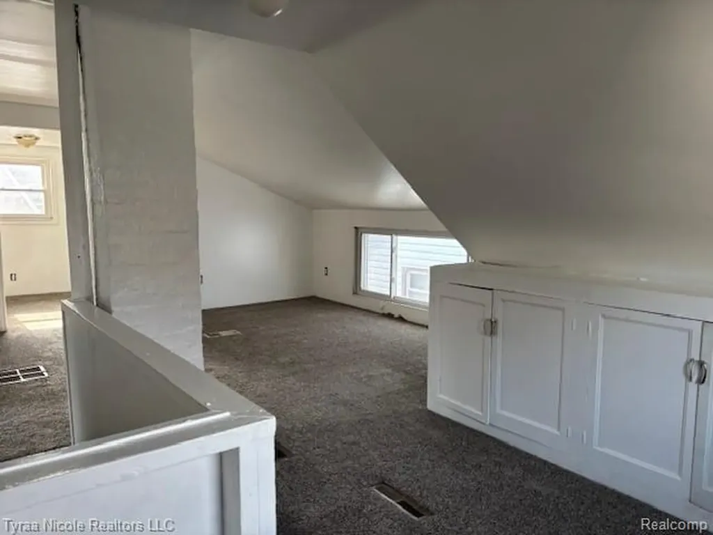 49 Orchard Street River Rouge City MI 48218