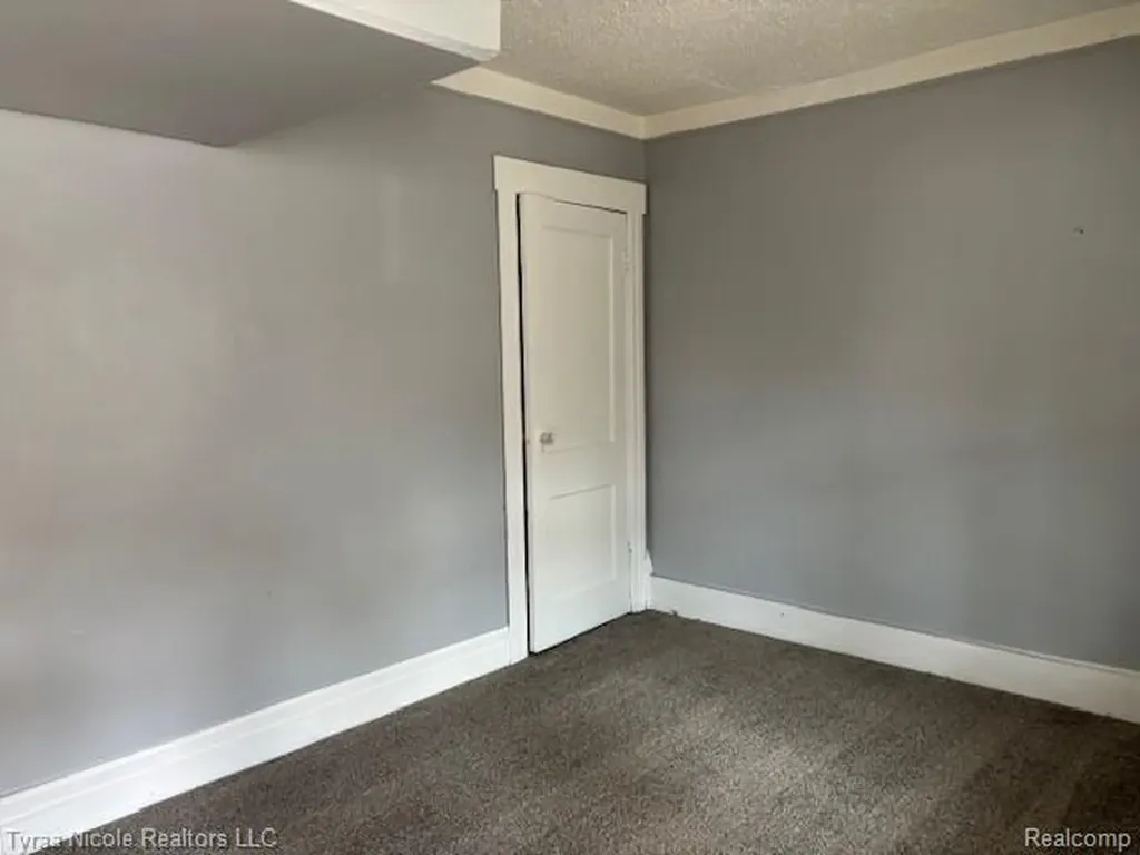 49 Orchard Street River Rouge City MI 48218