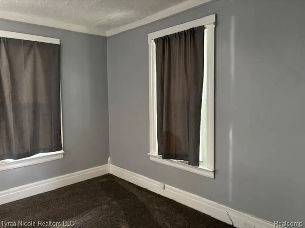 49 Orchard Street River Rouge City MI 48218