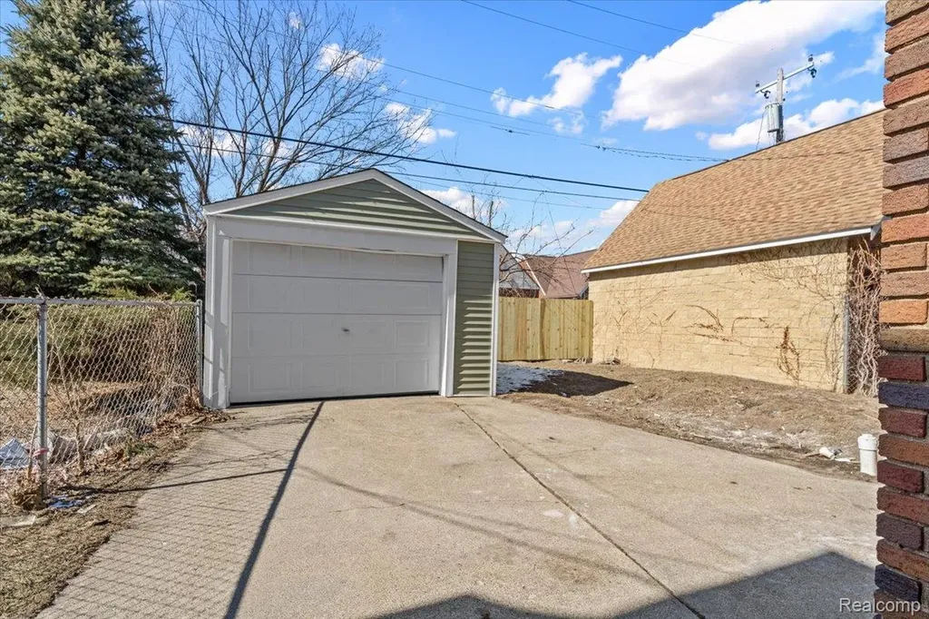 17203 Ilene Street Detroit City MI 48221